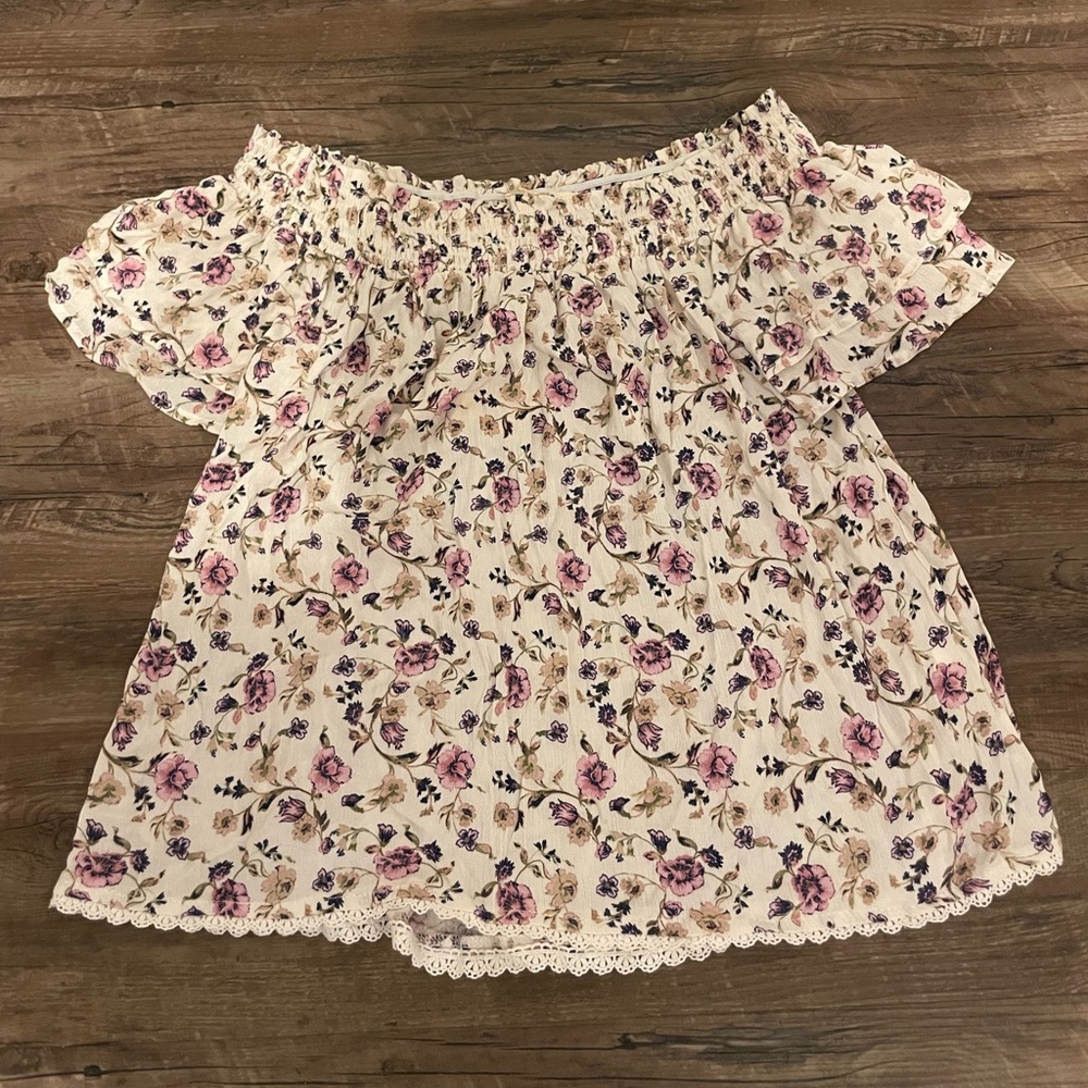 Women’s Floral Blouse from REWIND size: M
